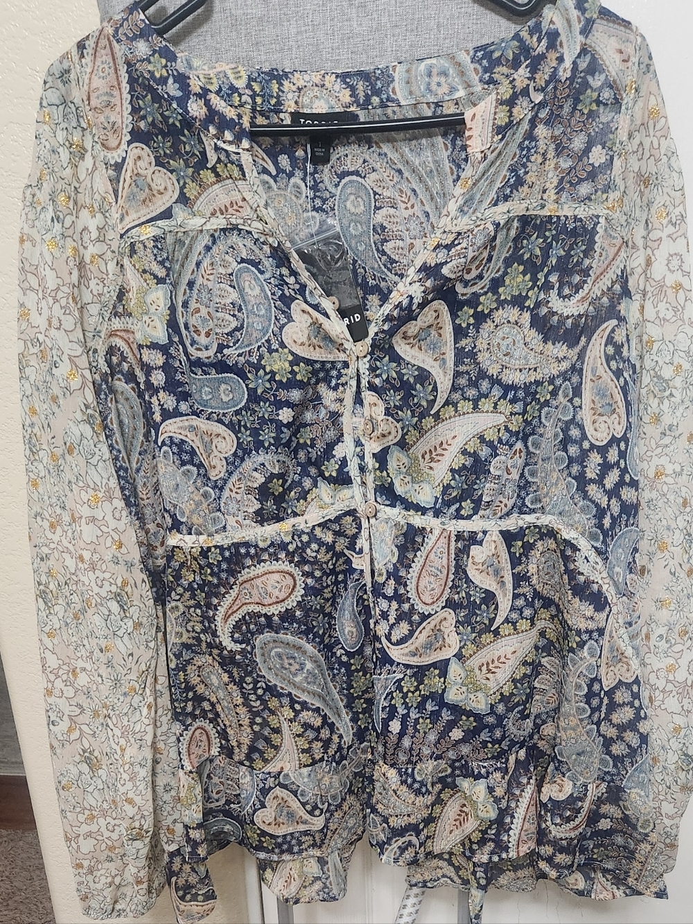 NWT Torrid Chiffon Mixed Print Paisley Top Size 1 - Picture 4 of 8